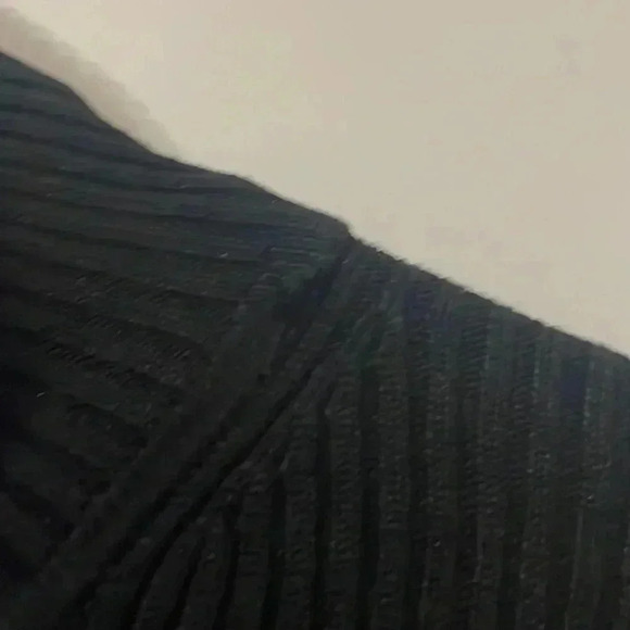 Oliver Perry Silk Turtleneck Size M - Picture 4 of 4